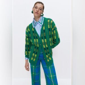 UTERQUE  Oversized Green Plaid Button Down Cardigan Sz M